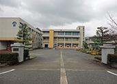 庄東小学校