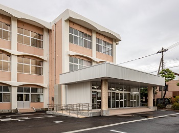 高岡西部小学校